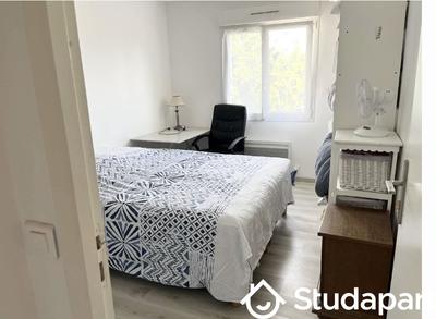 Chambre - 12 m² - 1 pièce