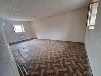 Maison - 266 m² - 5 pièces