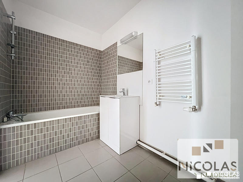 Appartement - 83 m² - 4 pièces