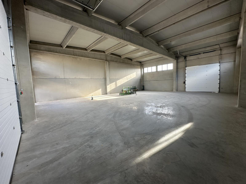 Local d'activités - 500 m²