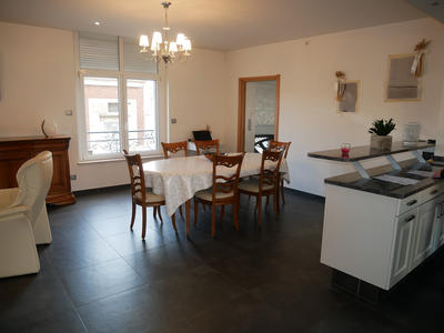 Maison - 244 m² - 10 pièces