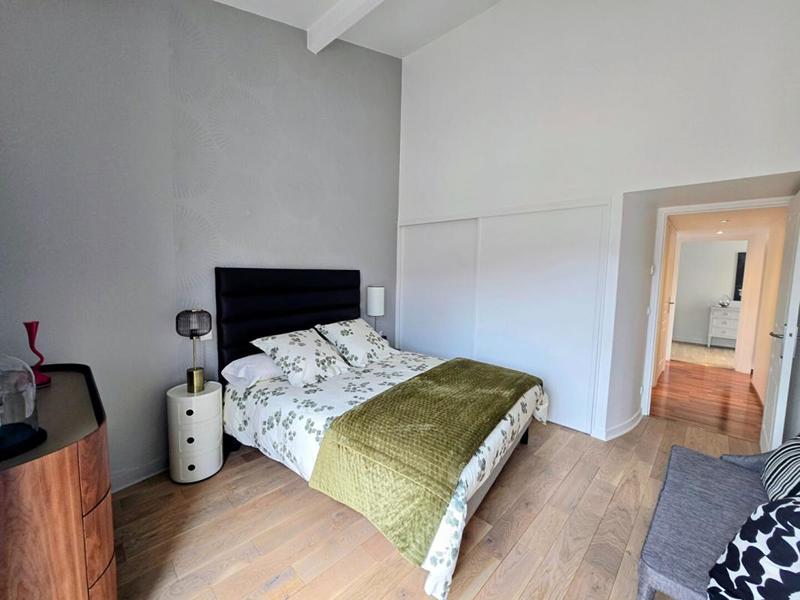 Appartement - 108 m² - 4 pièces