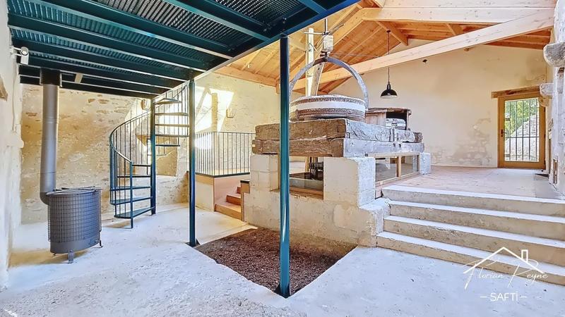 Maison - 123 m² - 4 pièces