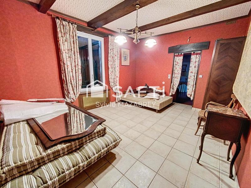 Maison - 212 m² - 7 pièces