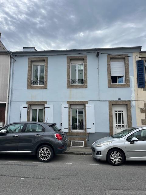 Immeuble - 105 m² - 5 pièces