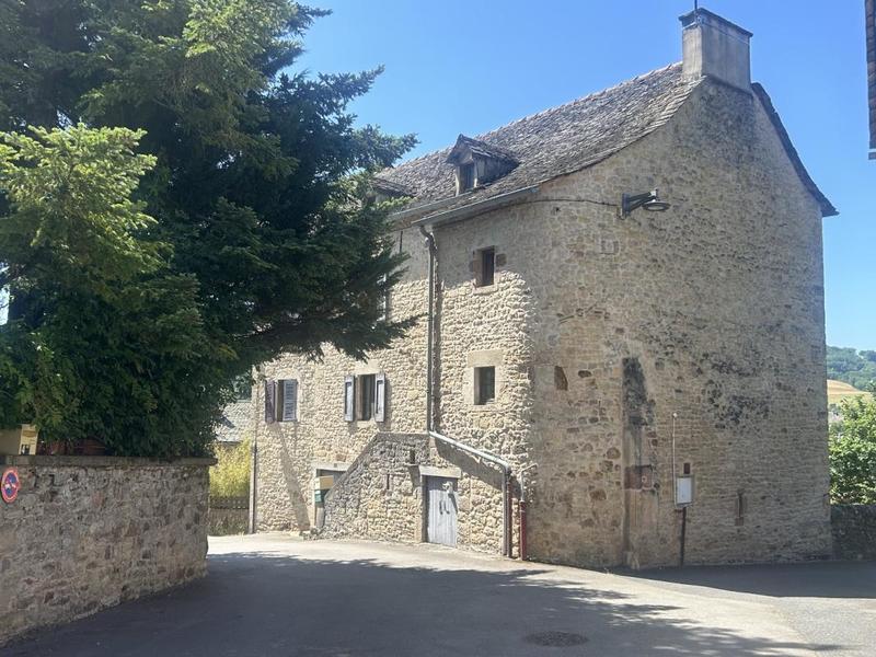 Maison - 140 m² - 8 pièces