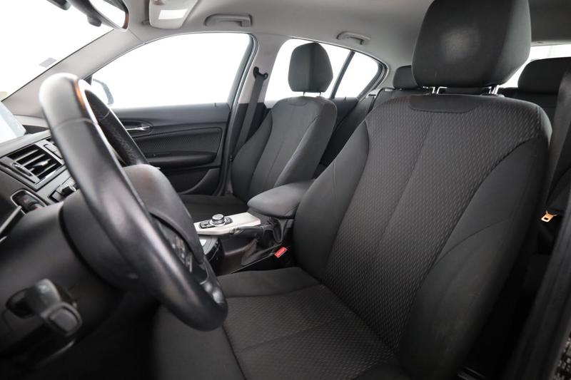 Bmw Série 1 118dA Lounge 5p 143 ch