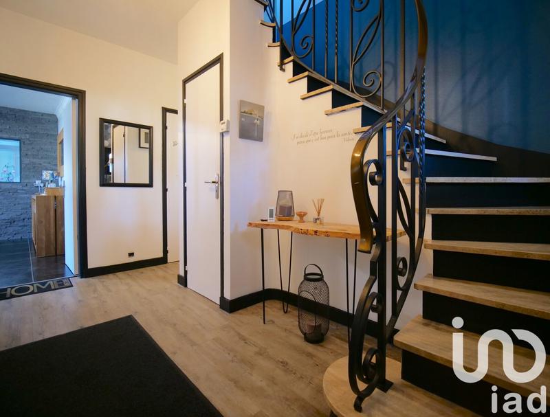 Maison - 198 m² - 7 pièces