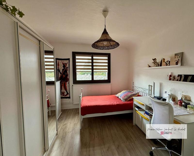 Maison - 105 m² - 7 pièces