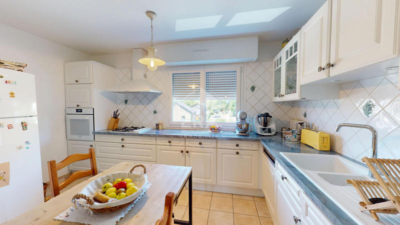 Appartement - 102 m² - 4 pièces