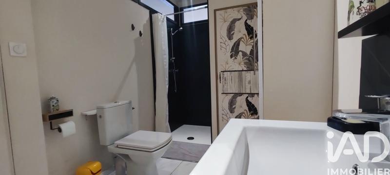 Maison - 277 m² - 9 pièces