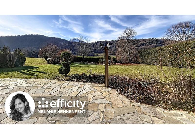 Maison - 225 m² - 7 pièces