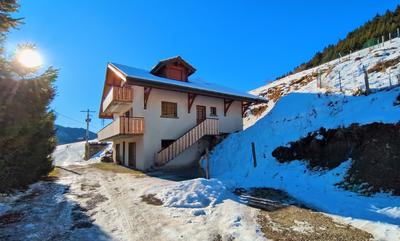 Maison - 262 m² - 6 pièces