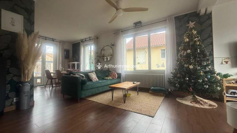 Maison - 140 m² - 6 pièces