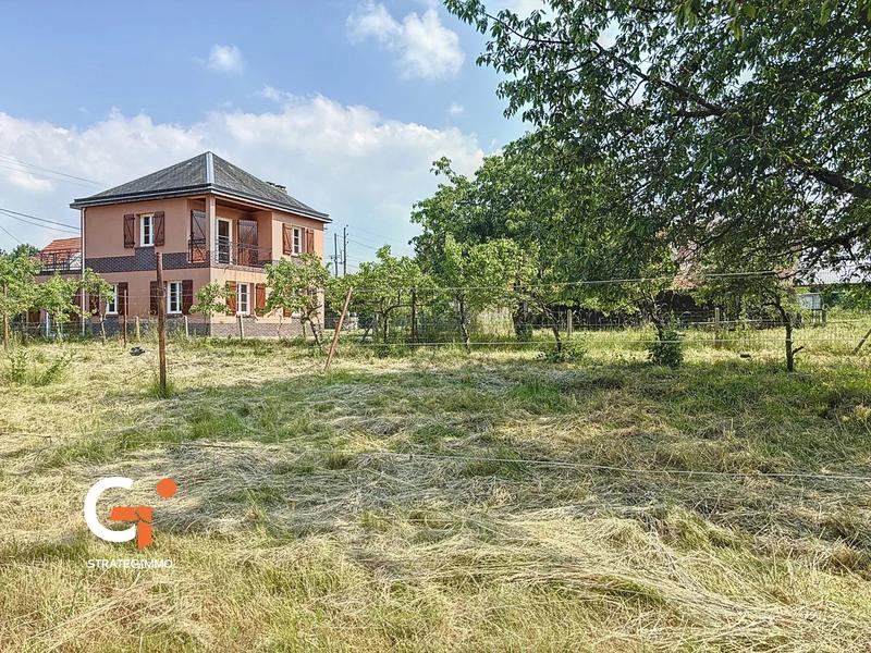 Maison - 240 m² - 8 pièces