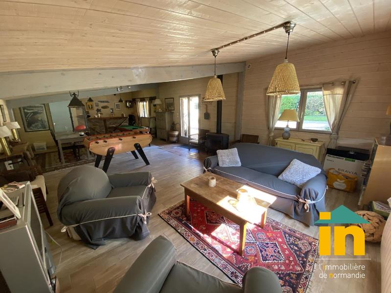 Demeure - 216 m² - 9 pièces