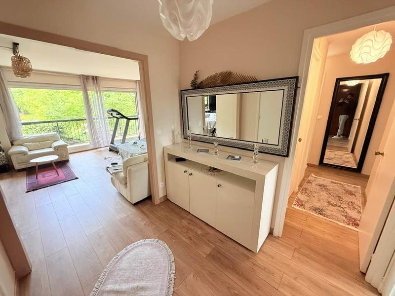 Appartement - 85 m² - 3 pièces