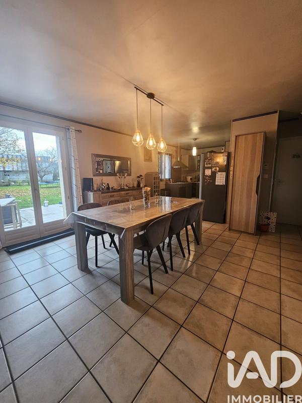 Maison - 98 m² - 5 pièces