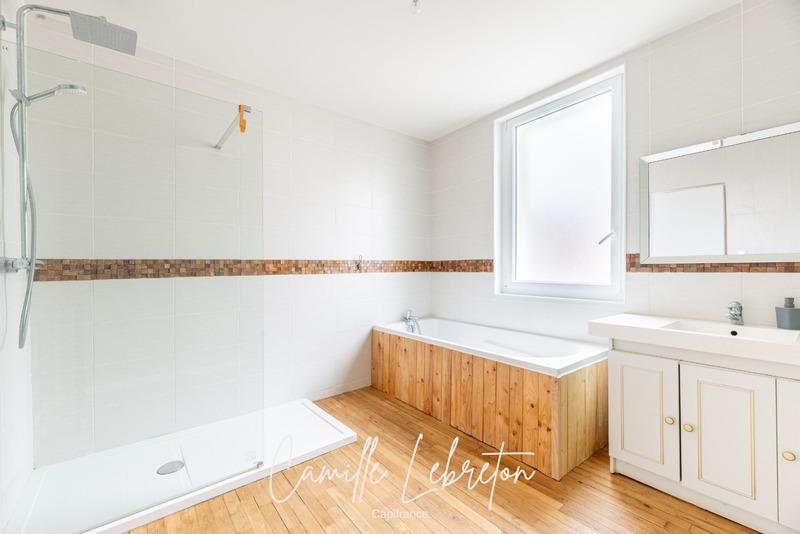 Maison - 95 m² - 4 pièces