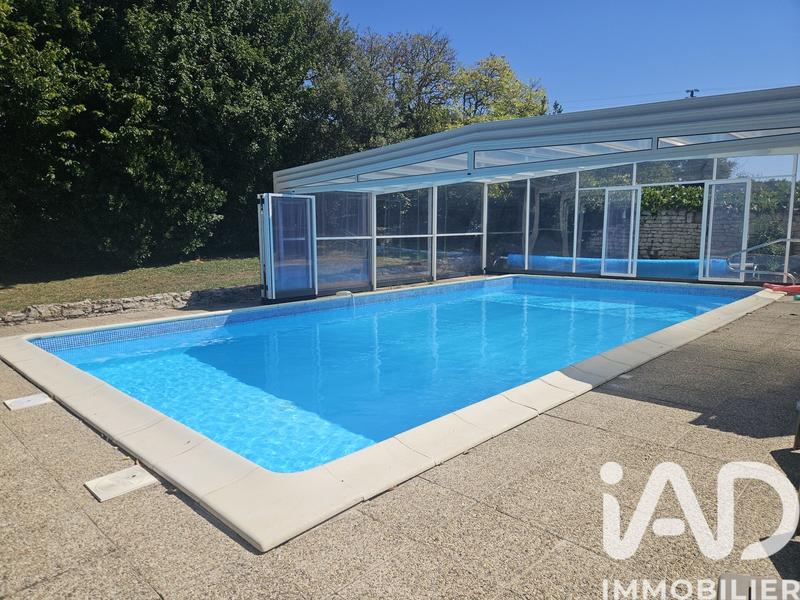 Maison - 371 m² - 11 pièces