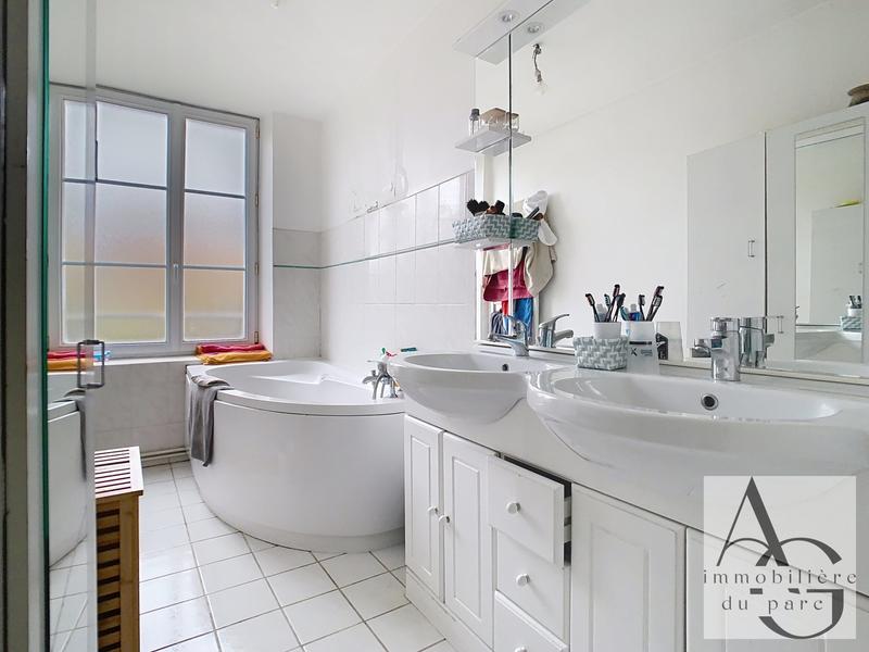 Maison ancienne - 102 m² - 5 pièces