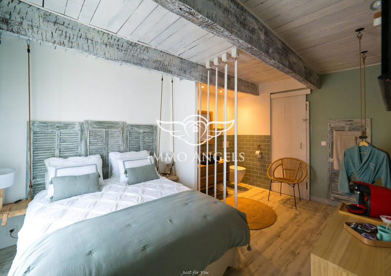 Maison ancienne - 172 m² - 8 pièces