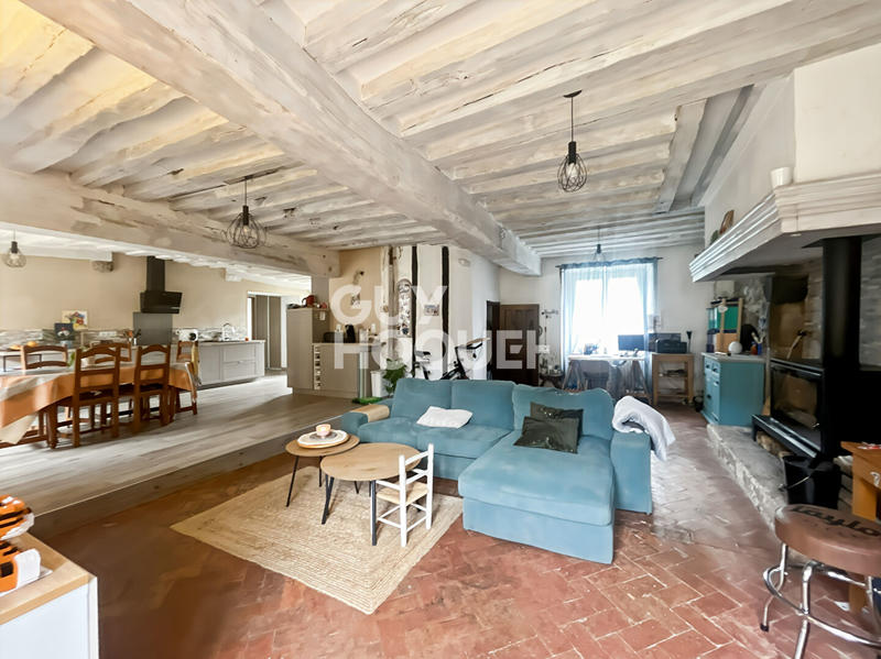 Maison - 201 m² - 7 pièces