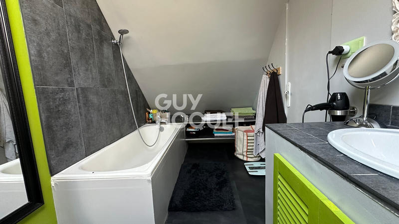 Maison - 109 m² - 6 pièces