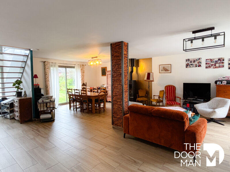 Maison - 197 m² - 7 pièces