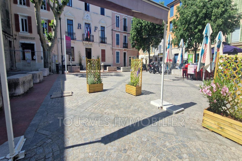 Fonds de commerce - Magasins - 55 m²