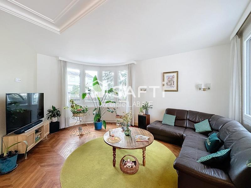 Maison - 287 m² - 7 pièces