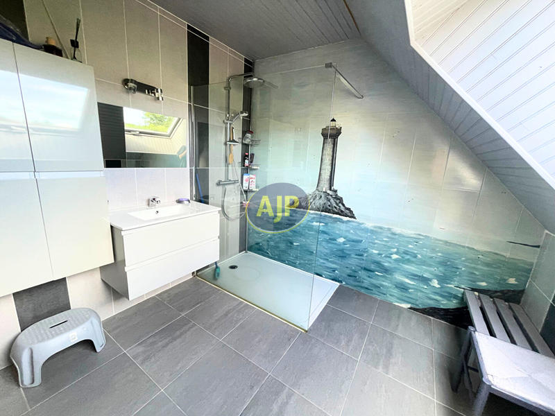 Maison - 155 m² - 7 pièces