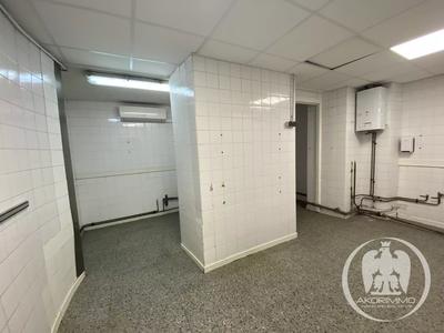 Local commercial - 80 m² - 2 pièces