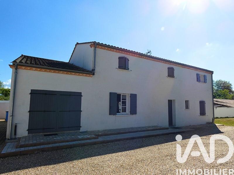 Maison - 230 m² - 5 pièces