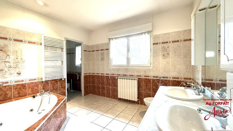 Maison - 160 m² - 6 pièces