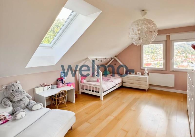 Châlet - 180 m² - 7 pièces