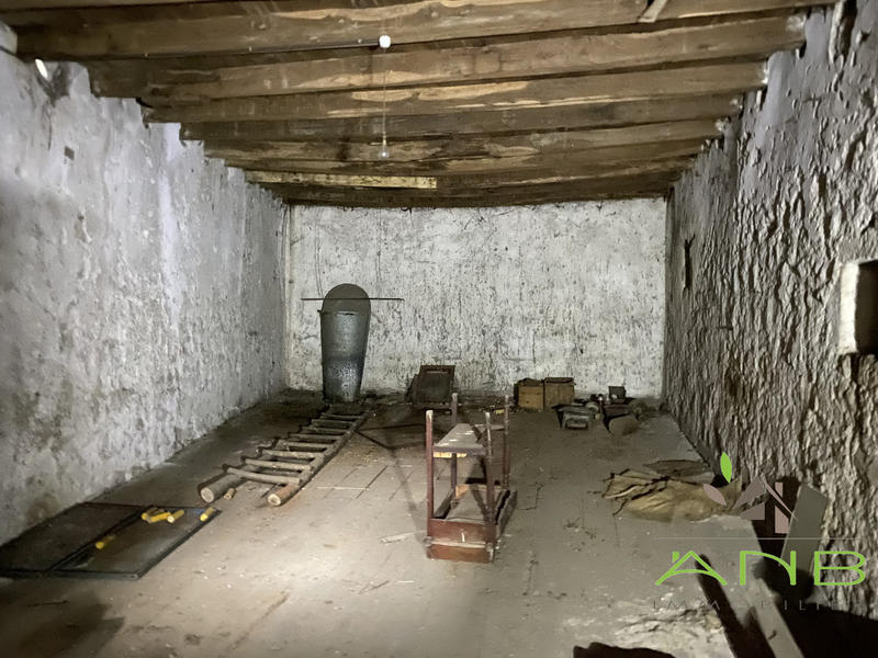 Parking / Garage - 50 m²