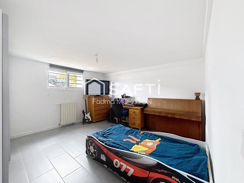 Maison - 152 m² - 6 pièces