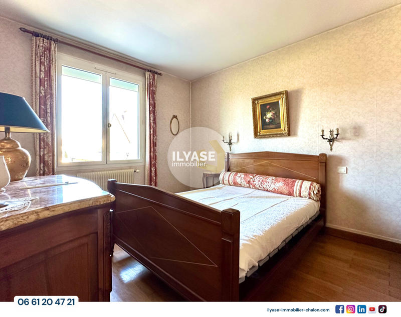 Maison - 90 m² - 6 pièces