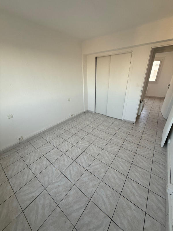 Appartement - 64 m² - 4 pièces