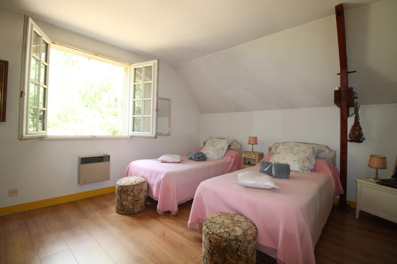 Maison - 145 m² - 6 pièces