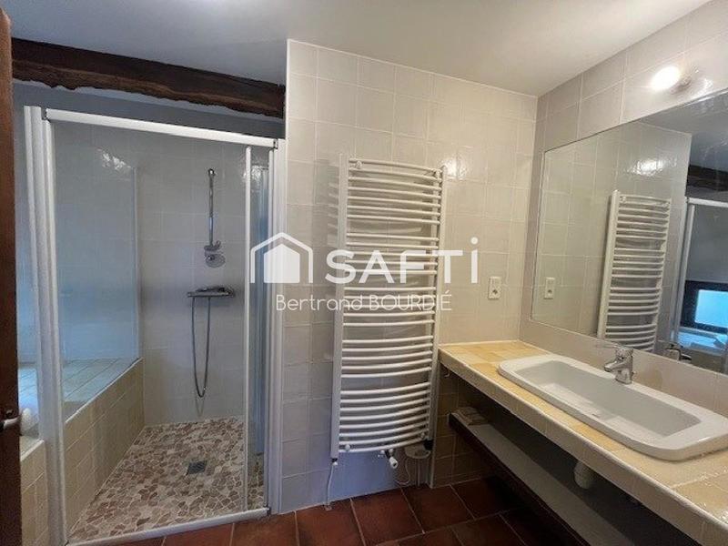 Maison - 310 m² - 9 pièces