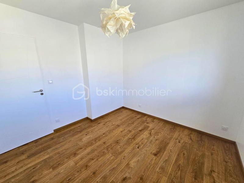 Maison - 121 m² - 5 pièces