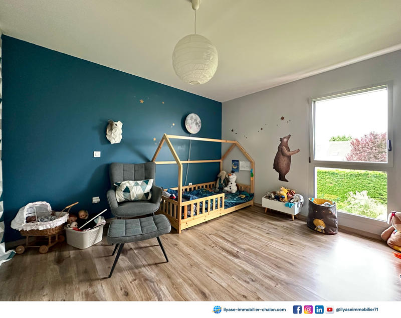 Maison - 225 m² - 7 pièces