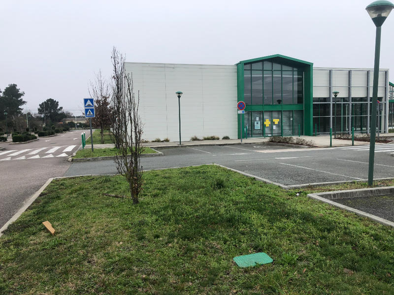 Local commercial - 347 m²