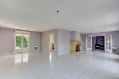 Maison - 199 m² - 6 pièces