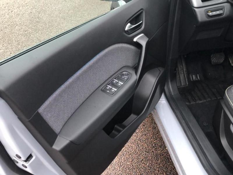 Renault Captur E-Tech full hybrid 160 ch Techno