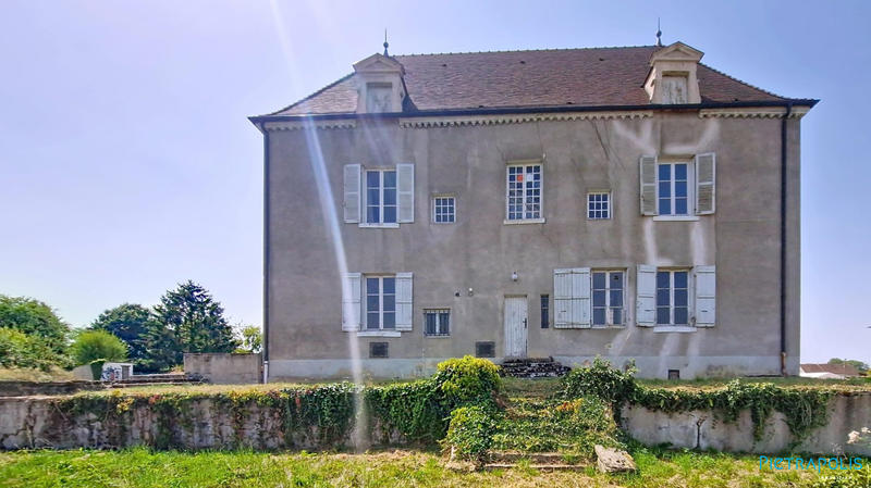 Maison ancienne - 192 m² - 5 pièces