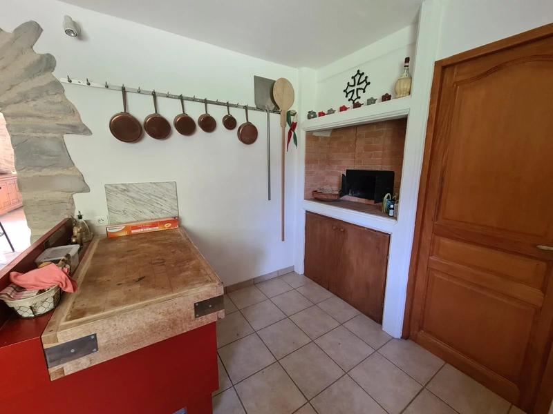 Mas - 437 m² - 11 pièces