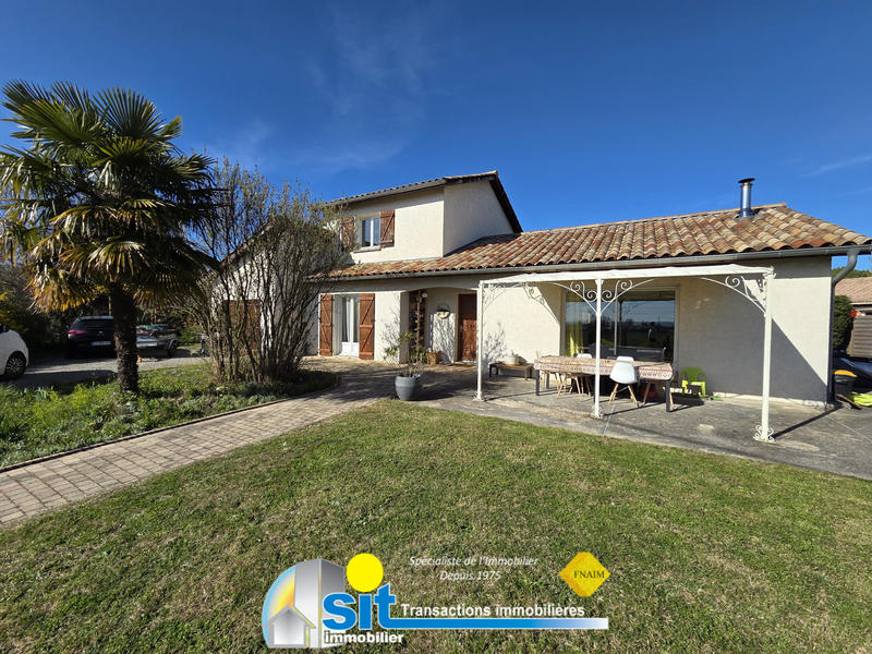 Maison - 138 m² - 6 pièces